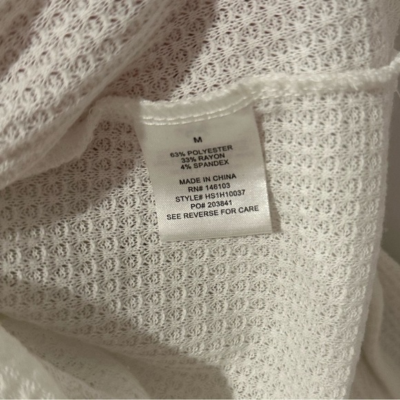 Hippie Rose Sleeveless Front Tie Tank Top - Picture 6 of 6